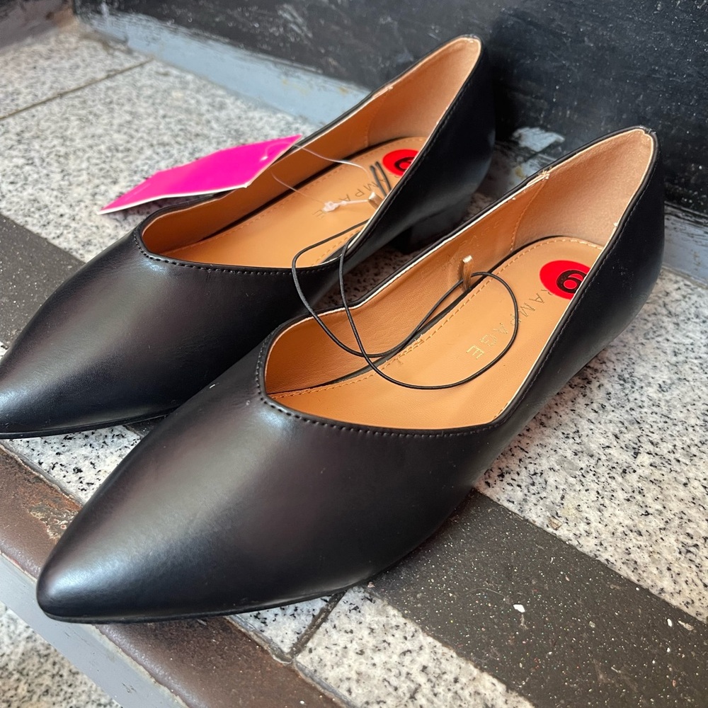 Women’s pointed toe flat shoes🥿🖤